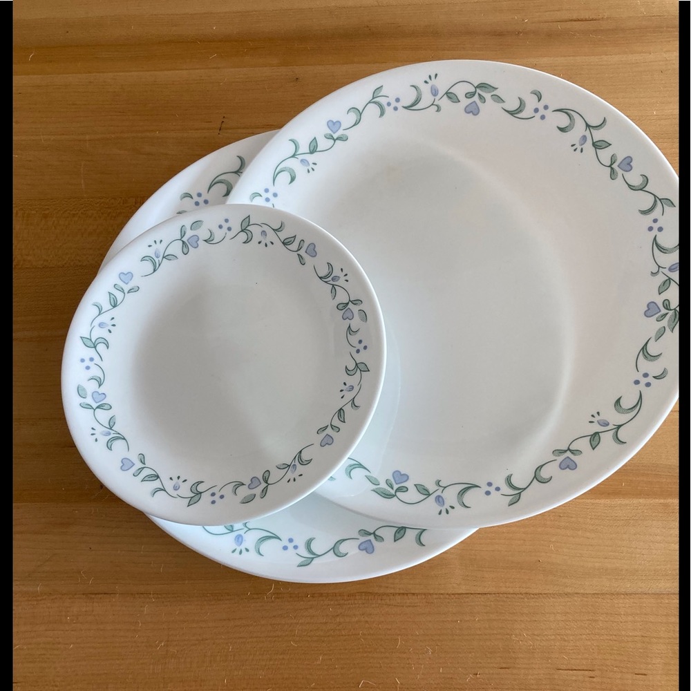 CORELLE Dinnerware 3 pieces Country Cottage Pattern